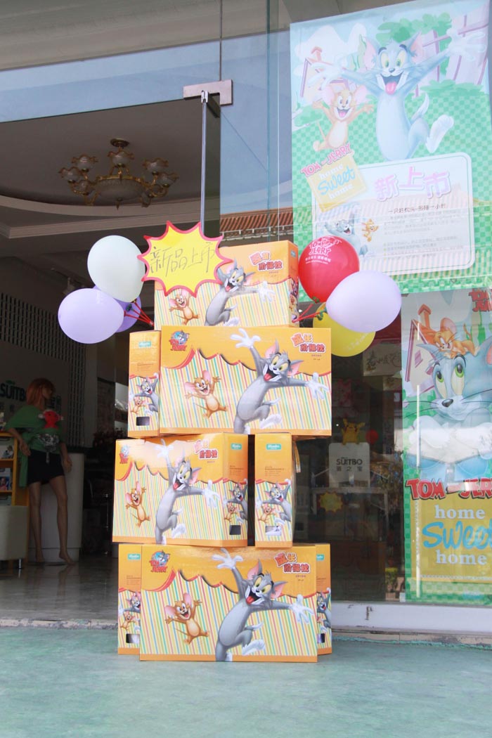 新品儿童成长阶梯枕(猫和老鼠)销售场景设计